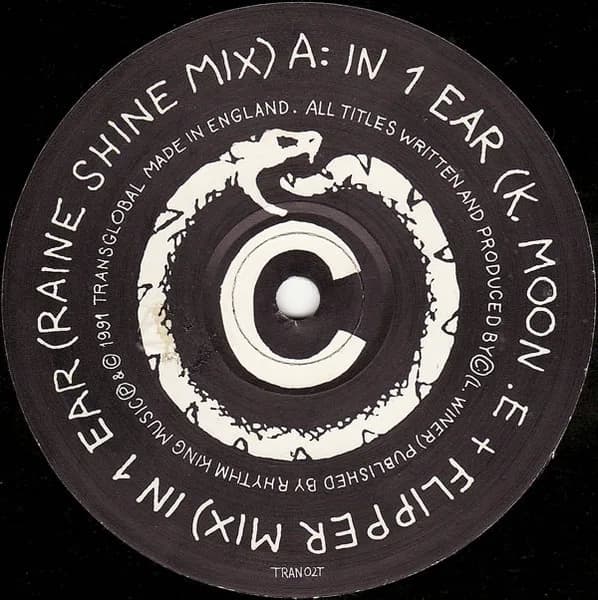 In 1 Ear / Dream One